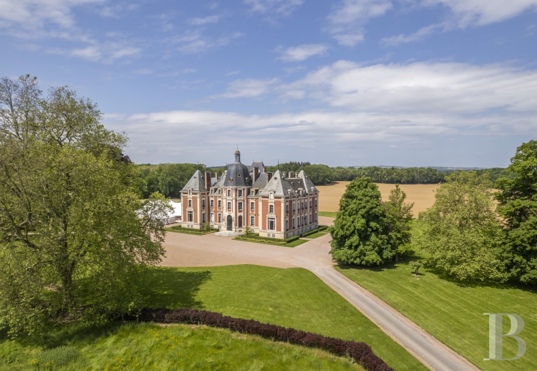 A vast family château on 250 hectares of land in the Nièvre department, between Sancerre and Clamecy  - photo  n°47